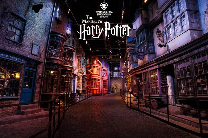 Harry Potter Warner Bros. Studio Tour with Transport from London