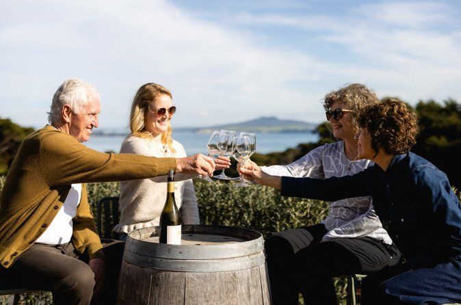 The Essence of Waiheke Wine Tour