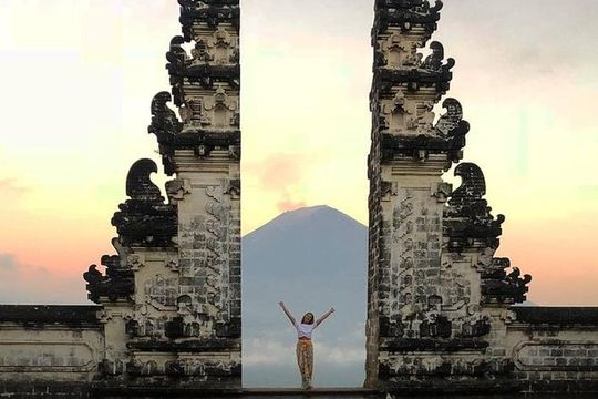 All-Inclusive Lempuyang Temple Gate Of Heaven Tour
