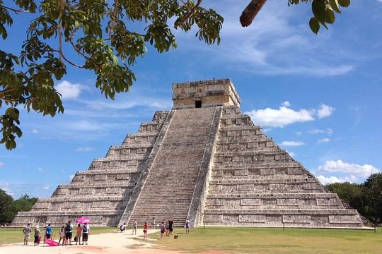 Chichen Itza, Beautiful Cenote and Valladolid All Inclusive Tour
