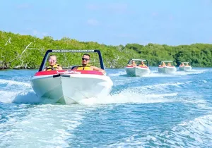 Cancun speedboat and snorkel tour: shared speedboat
