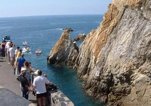 6Hr Cruise or Hotels City Tour, Divers, Baby Turtles Peace Chapel