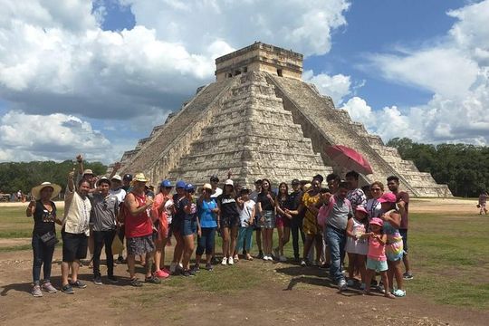 Chichen Itza with Cenote and Valladolid