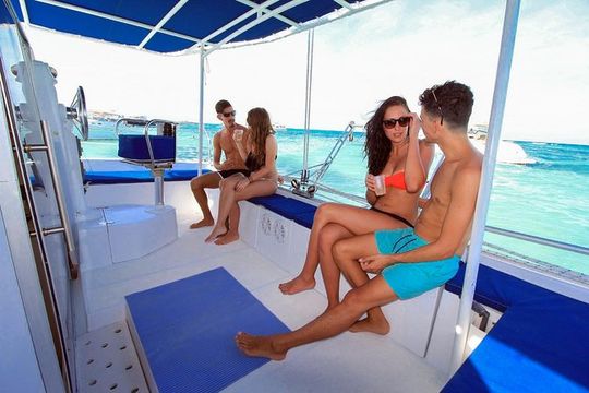 Private Catamaran from Cancun to Isla Mujeres | For up to 25 ppl