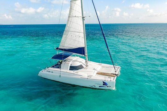 Private Catamaran from Cancun to Isla Mujeres | For up to 25 ppl