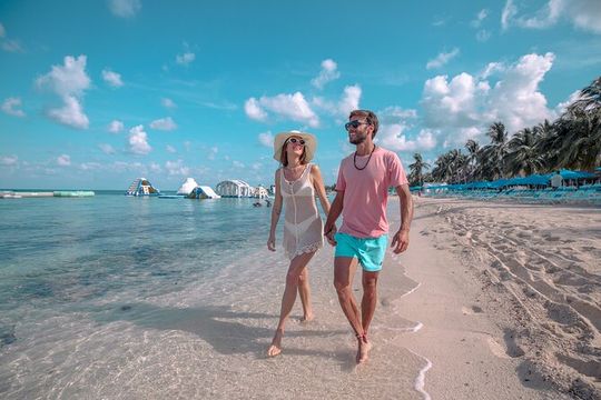 Cozumel: Paradise Beach Club All-Inclusive Day Pass