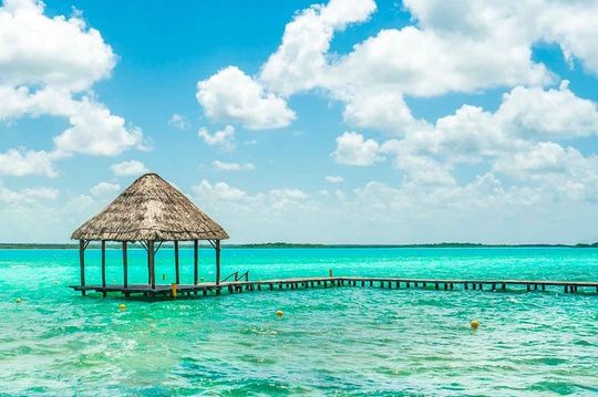 Bacalar Lagoon of 7 Colors from Playa del Carmen and Tulum