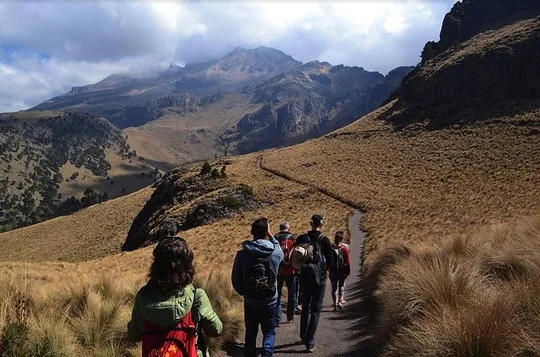Iztaccihuatl Volcano Hike with an Alpinist