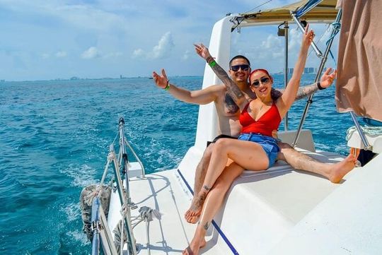 Isla Mujeres Catamaran, Open Bar & Optional Buffet and pick up