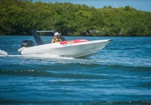 Speedboat and snorkel tour: Single Passenger Boat