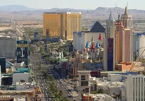 Private 3-Hour Walking Tour of the Las Vegas Strip with Licensed Tour Guide