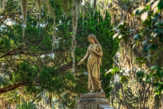 Savannah's Bonaventure Cemetery Tour