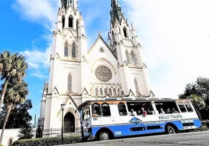 Explore Savannah Sightseeing Trolley Tour with Bonus Unlimited Shuttle Service