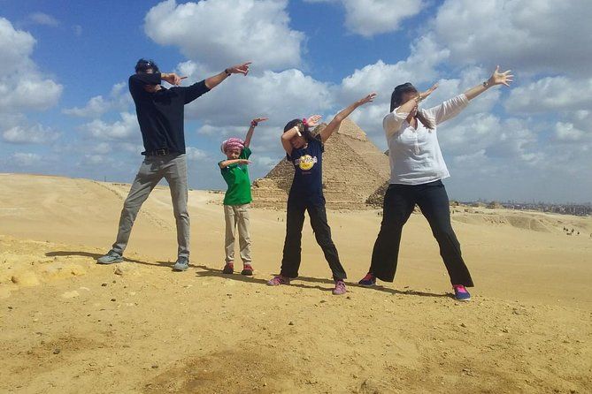 Best Full-Day Tour to Giza Pyramids Egyptian Museum and Bazaar