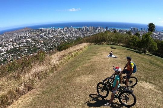eBike Tour Honolulu Rainforest