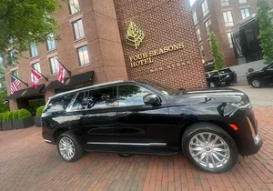 Luxury SUV Private Day or Night Tour of Washington DC