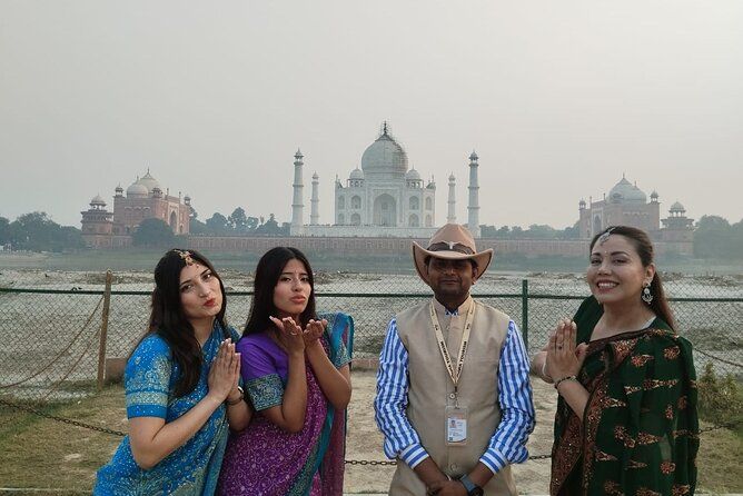 From Delhi: Luxury Group Tour Agra All Inclusive - TOP RATED TOUR