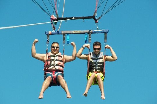 Parasailing Adventure on Fort Myers Beach (400 Foot Flight)
