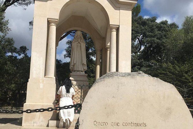 Divine Fátima Full Day Private Tour from Lisbon