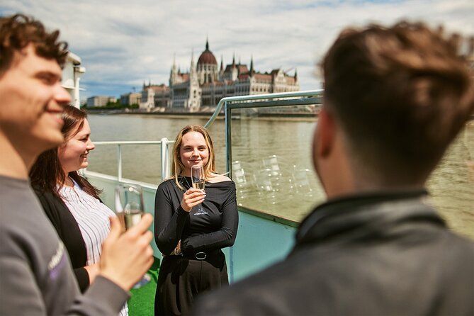 Summer Danube Brunch Cruise in Budapest