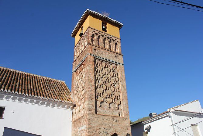 White Villages Tour in the Nerja area: Small-Group Tour and Lunch