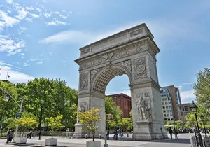 Self-Guided Scavenger Hunt: Midtown Park Hopper