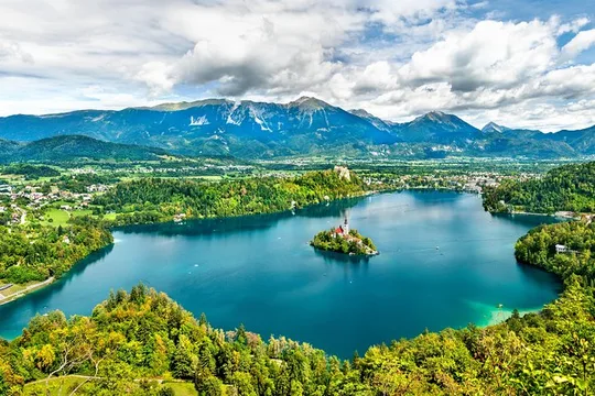 Halve dagtocht naar het meer van Bled vanuit Ljubljana
