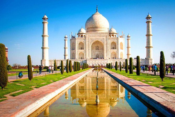 Taj Mahal Tour from Delhi with 5* Lunch