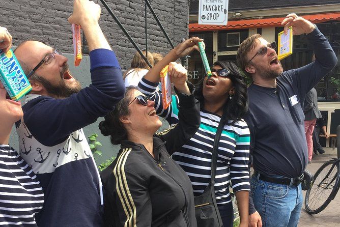 Amsterdam Highlights Walking Tour: Small Group Experience