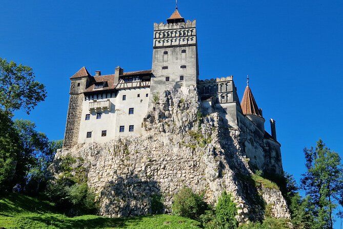From Brasov: Bran Castle & Rasnov Small-Group Tour