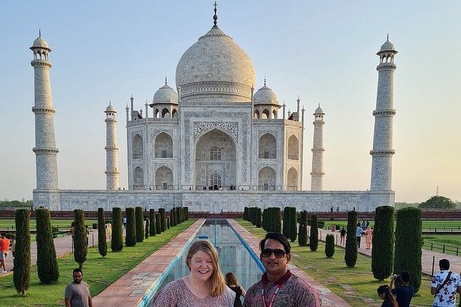 Taj Mahal & Agra Fort Sunrise Tour from Delhi with 5* Breakfast