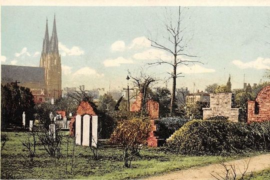 Savannah's Colonial Park Cemetery God's Acre Tour