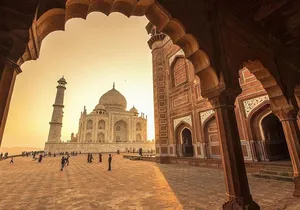 Delhi to Agra Taj Mahal Private Day Trip by Superfast Train