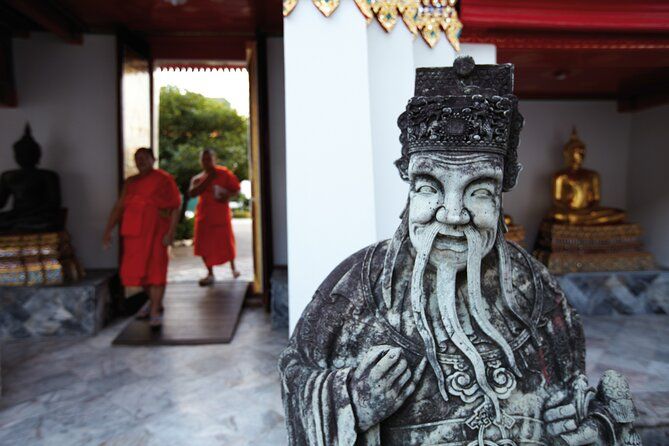 Grand Palace Glory and Emerald Buddha : Half Day Tour in Bangkok