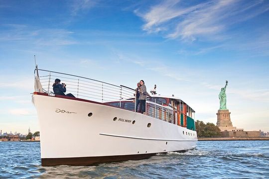 New York City Sunset or Daytime Sightseeing Cruise