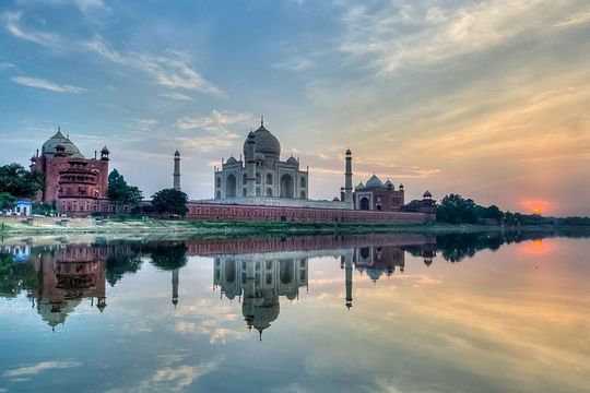 Taj Mahal Sunrise Tour