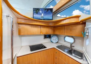 Miami 2 Hours Private Yacht Tour for 13 ppl on a 50 ft Yacht