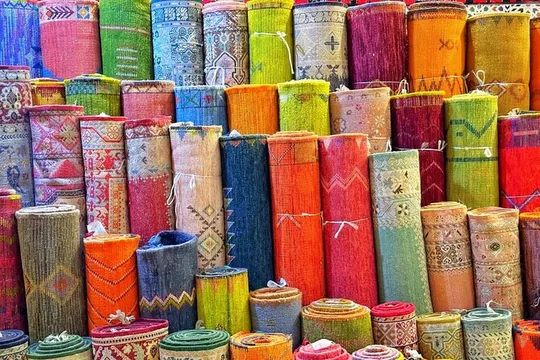 Marrakesch: Geführter Spaziergang durch die Souks und Foundouks mit Einheimischen