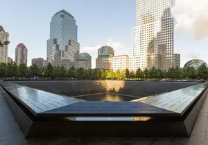 Private 4-hour Walking Tour Downtown and 9/11 Memorial Tour in NY