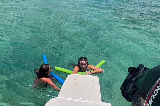 Private Boat - Snorkeling, Star Island & Dolphin Spotting