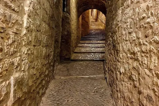 Girona History and Legends Tour Small Group from Girona
