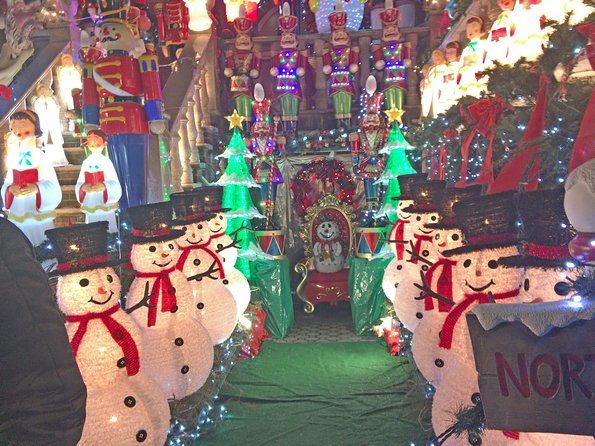 Brooklyn Christmas Lights Walking Tour (Dyker Heights)