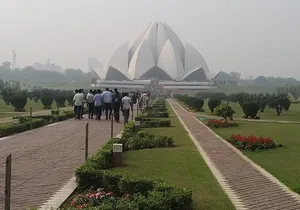 Full Day Tour of Delhi With Guide & Entrances
