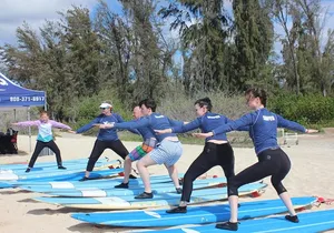 Surf HNL: Small-Group or Private Surfing Lesson (Ko'olina)