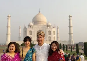 Taj Mahal skip the line - Luxury Tour