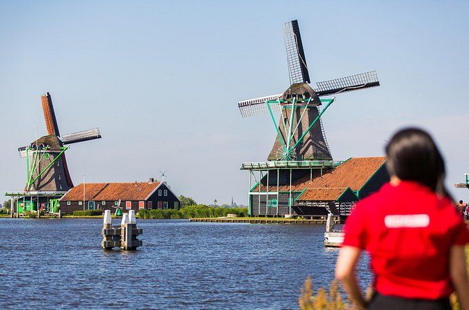 From Amsterdam: Zaanse Schans, Volendam & Marken Tour