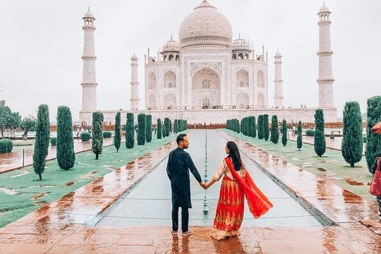 Taj Mahal & Agra Fort Tour with Home Cooked lunch at Locals Home