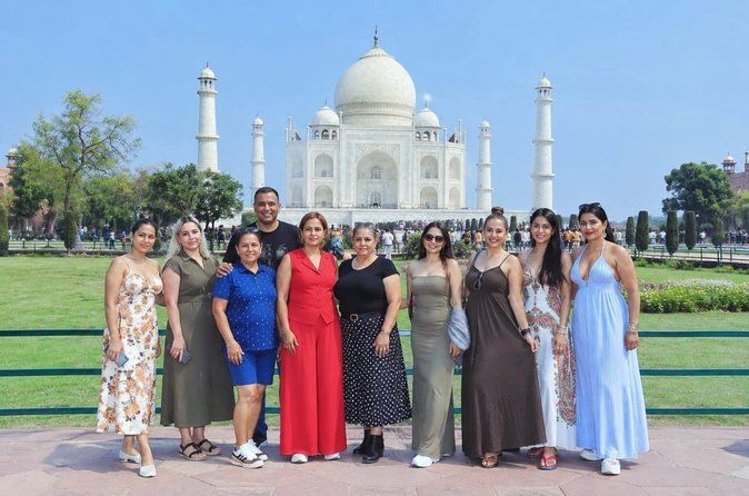 From Delhi: Taj Mahal, Agra Fort, 5-Star Lunch | TOP RATED TOUR