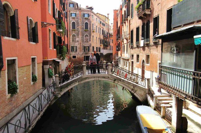 Venice: Private Hidden Food & Grand Canal Boat Experience