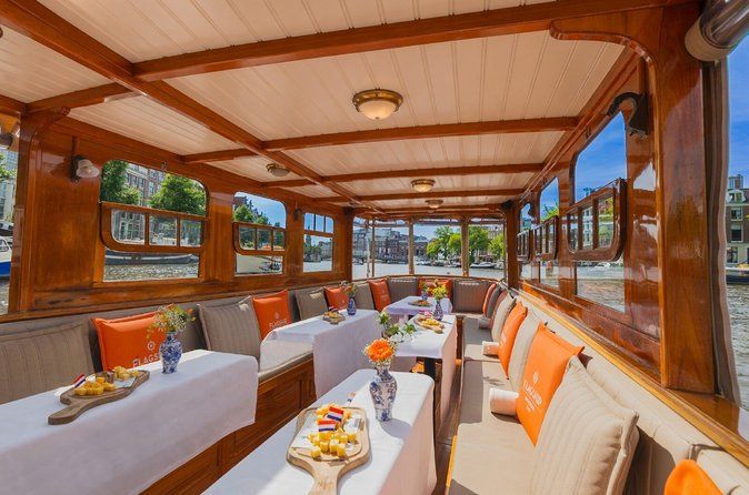Amsterdam Classic Saloon Boat Cruise with Drinks and Cheese